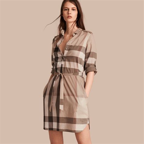 robe style burberry